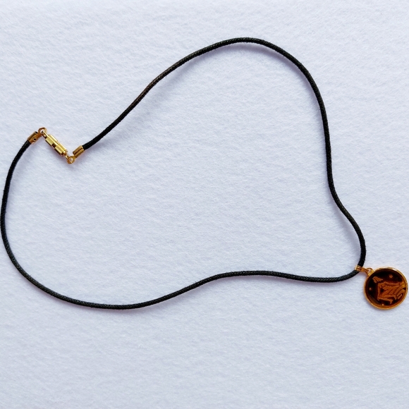 Vintage Pendant Necklace Zodiac ♍️ Virgo Symbol  Lucky Charm - Picture 4 of 11